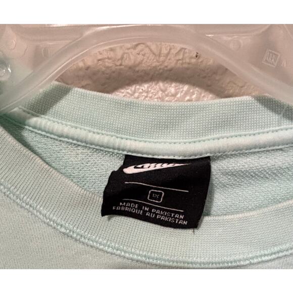 Cute! Women’s Mint Tie-Dye Look Green Nike Crop Cropped Sweatshirt, size 1X XXL - Picture 2 of 4